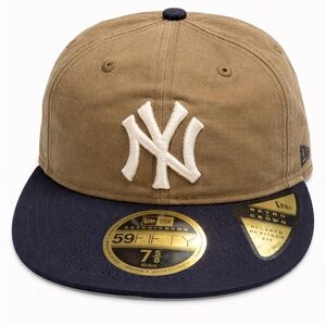 New Era Two-Tone Khaki and Navy NY Fitted Cap size 7 5/8